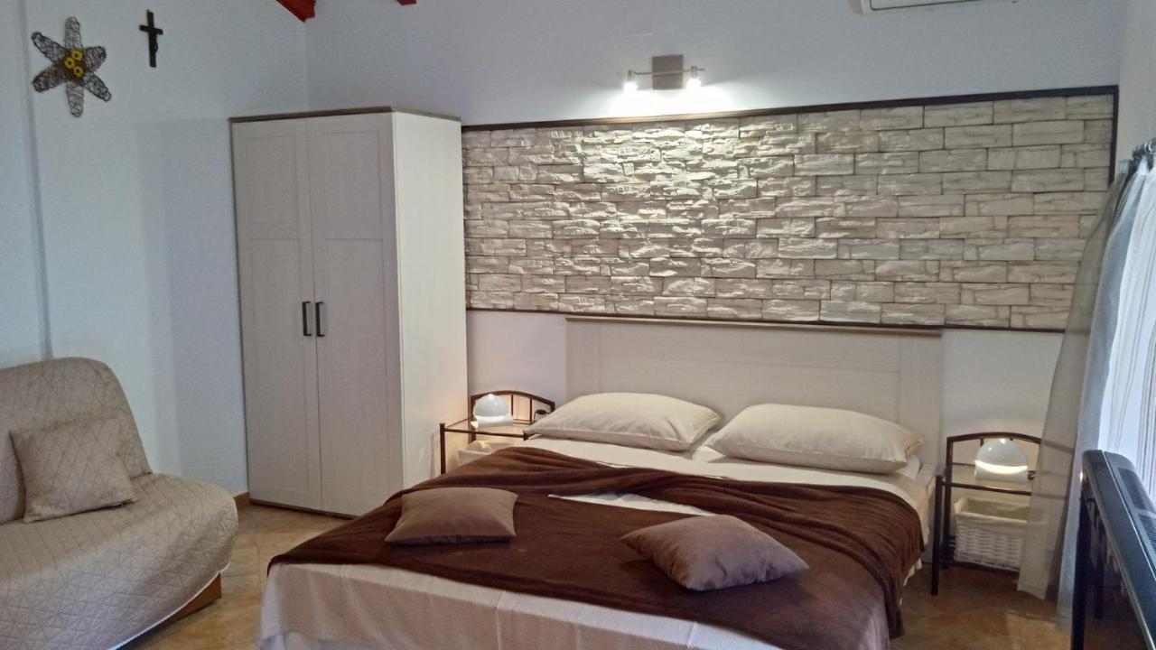 Apartments Janjac 沃迪切 外观 照片