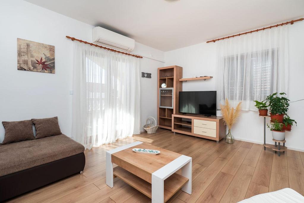 Apartments Janjac 沃迪切 外观 照片